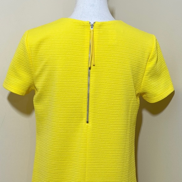 Maggy London || woman’s yellow Dress size 8 - Picture 4 of 9